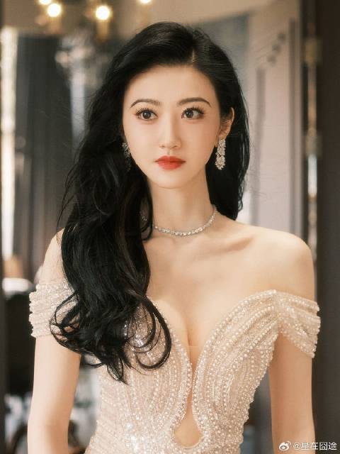 景甜：人间富贵花，就这样美若天仙