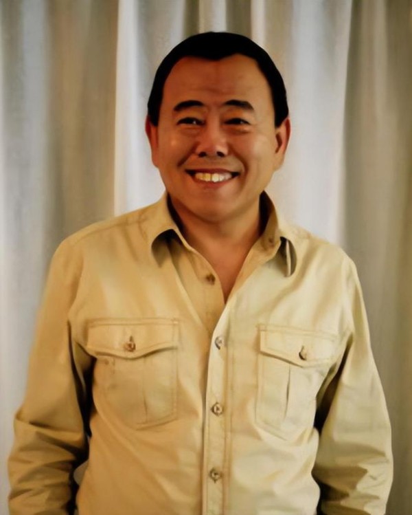 潘长江靠短剧实现逆袭，截下特朗普的流量，播放量已破3亿