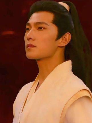 “韩立：厉飞雨，你的名声震动乾坤！行侠仗义厉飞雨，普度众生韩天尊！”