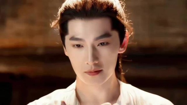 杨洋《凡人修仙传》演绎隐忍韩立获赞