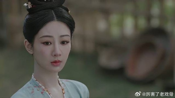 蒋长扬表面若无其事 实则内心痛苦,何淮芳不由心疼他