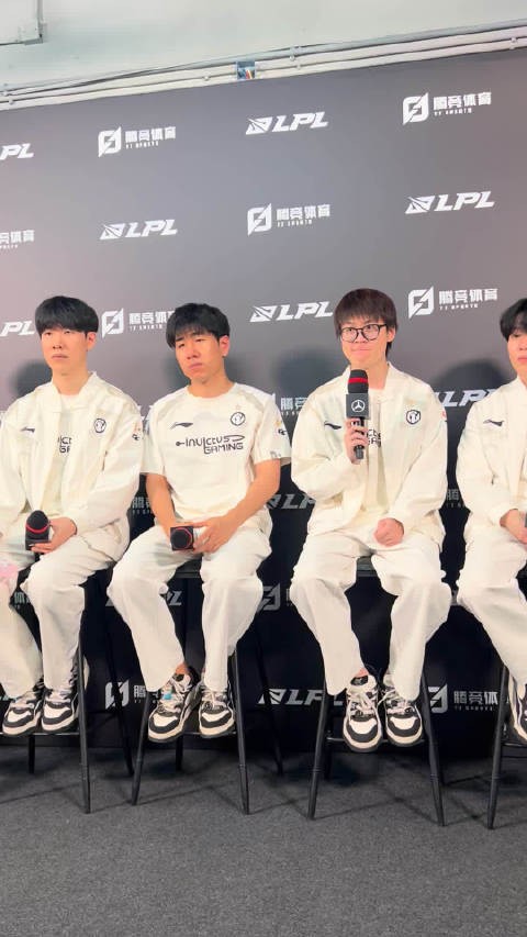 GALA谈芸阿娜与卡莎对线优势，新英雄线上更强
