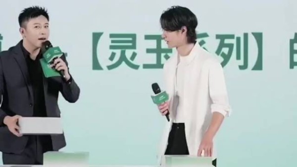 点击听小猫萌叫“e～～～”