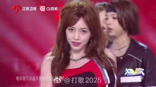 RED打歌舞台炫彩满满活力十足