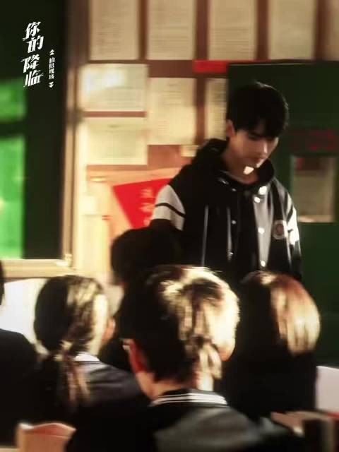 黄俊捷新剧《你的降临》演的转校生江陵,简直是从青春小说里走出来的白月光!