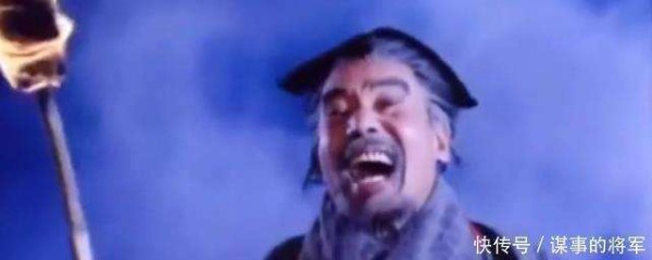 曹操杀吕伯奢一家，版本异同众说风云，哪个版本是历史的真相？
