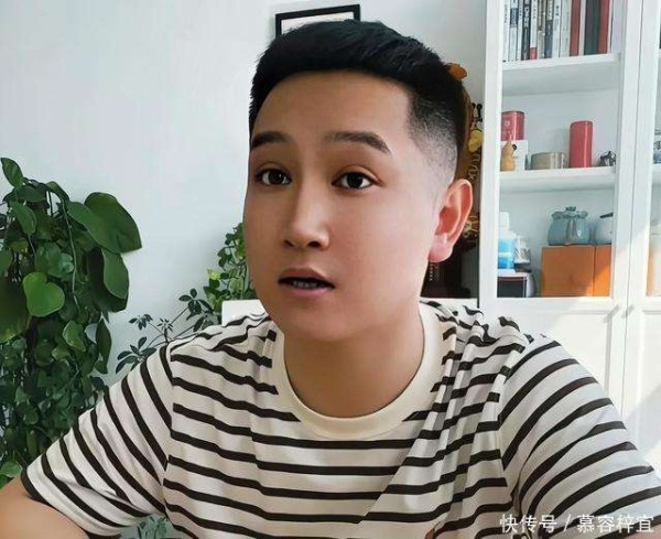 郭德纲亲侄子吐槽亲戚看演出，却要自己买票，看来岳云鹏所言不假
