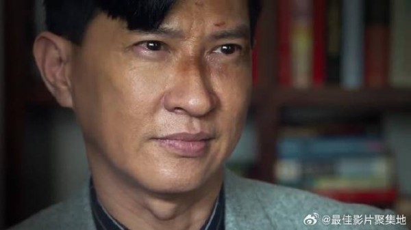 张家辉找到隐藏的赤道,却被女杀手活活勒死,这段太劲爆了