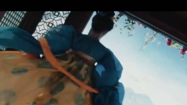 田曦薇古偶女主跑天花板