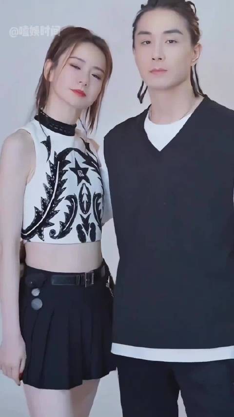 戚薇李承铉二胎随母姓引长辈异议，李承铉高情商回应化解矛盾