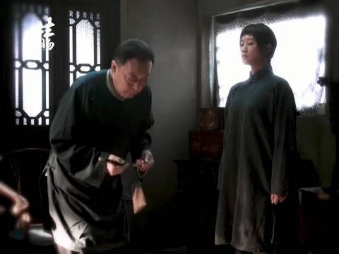 女子为病母弟妹生计被迫依附宁学祥