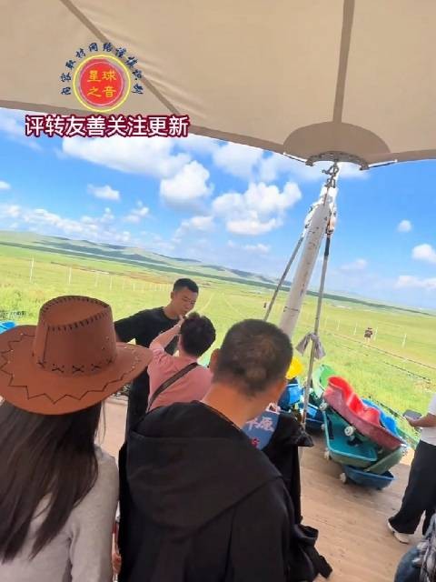 呼伦贝尔小伙与大妈当街争执，大妈要求重复骂人