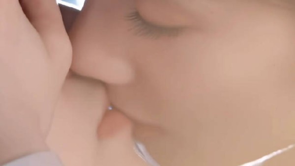 献鱼的男女主发展神速,天天黏在一起秀恩爱接吻 陈飞宇王影璐