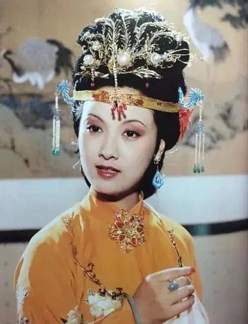 王夫人不待见林黛玉，不是因为她体弱和管家能力，而是因为贾母？
