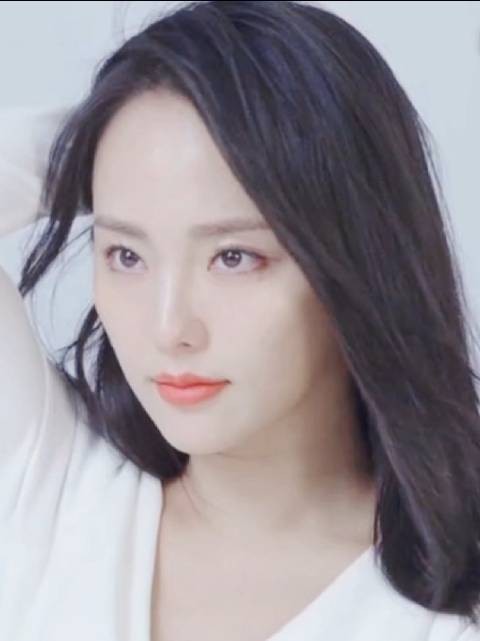 “今天的爱意多于昨天但远不及明天”
