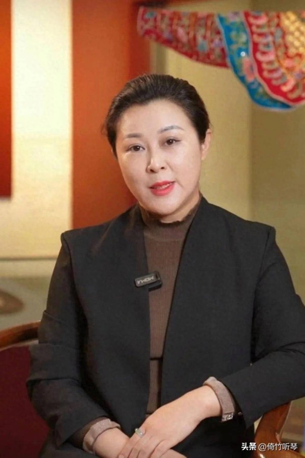 张馨月危矣！演出前夕被撤换，她还能重返京剧舞台吗