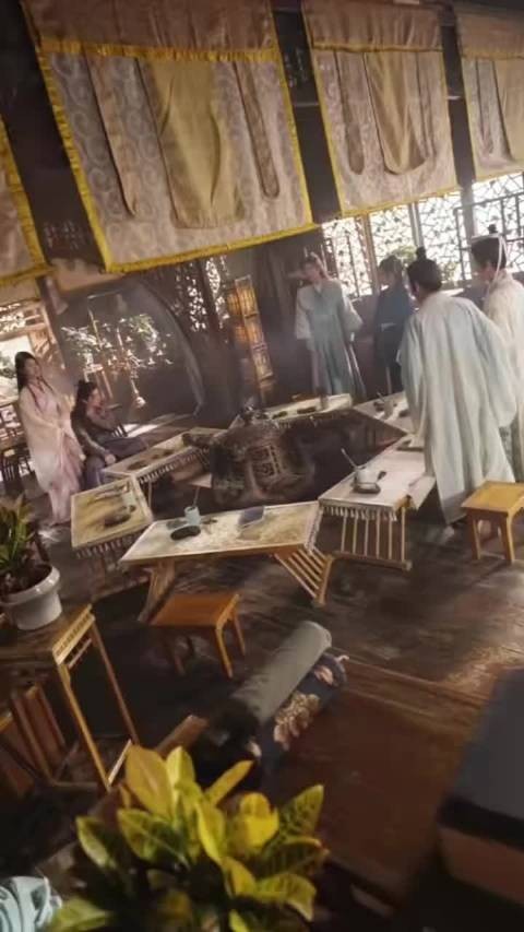 嫡女国师萧云灼掌控天机惊艳亮相