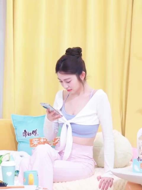 此女颜值身材身高皮肤气质俱在线 心动的信号