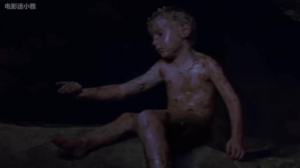 科幻恐怖片《异种》热映，外星DNA美女为繁衍诱惑男性
