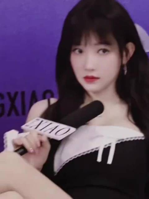 应该没有人不为程潇的颜值而沦陷的吧,这妥妥女神的级别