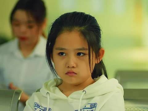 妈妈怀疑8岁的女儿谈恋爱，结果导致了一场悲剧发生！