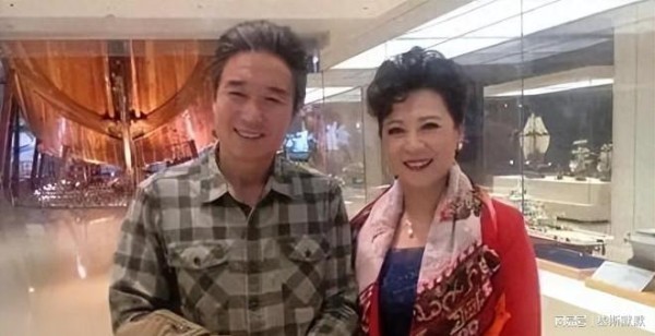王馥荔儿子王骁：见证父母50年美满婚姻，我也要像父母一样幸福