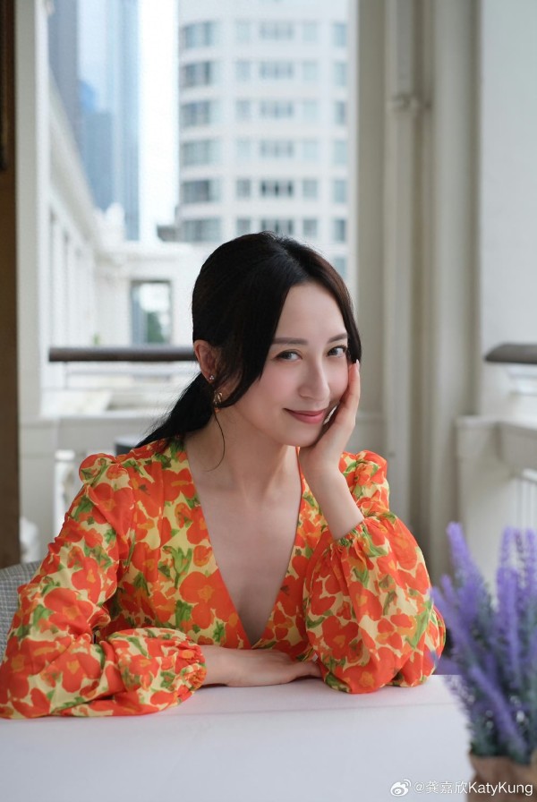 TVB视后将进组拍新剧！打破遭公司冷待传闻，被朋友催婚又催生