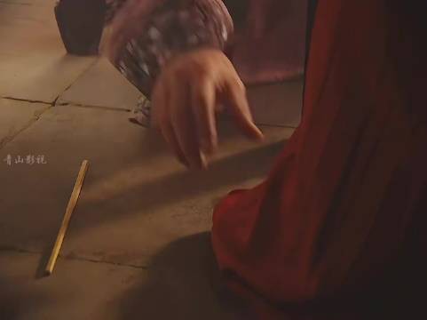 这一版《水浒传》里的潘金莲应该是最漂亮的一版了