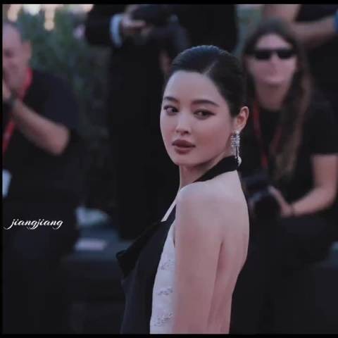 辛芷蕾获威尼斯影后