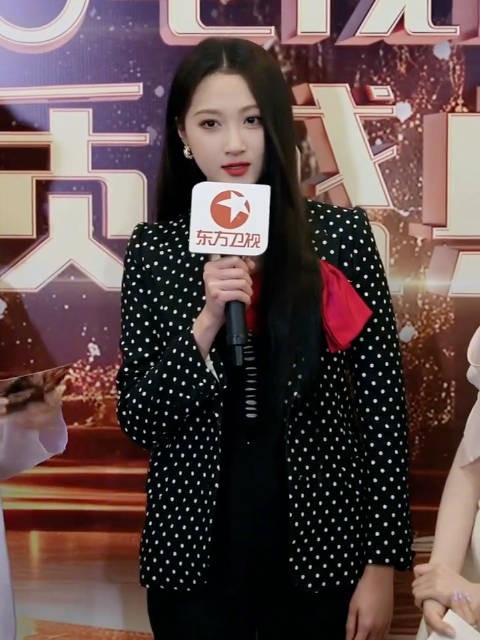 关晓彤品质盛典畅聊角色塑造,坦言挑战少女感