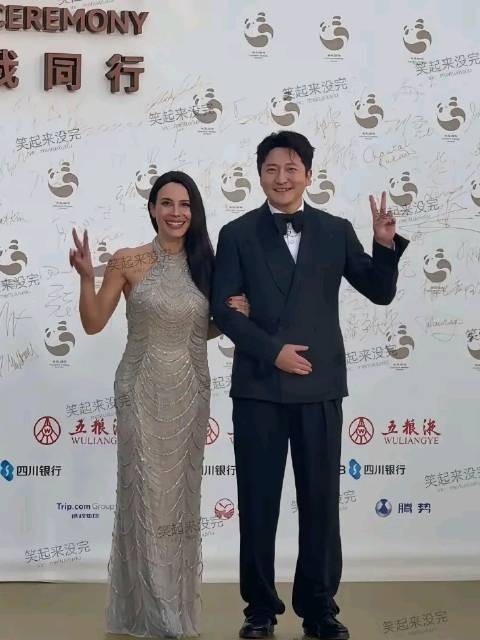郭京飞被夸比雷佳音帅乐开花，演技获赞不输对方