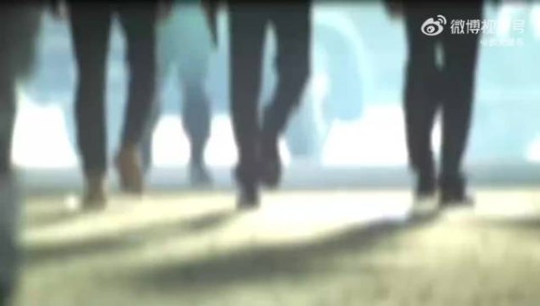白敬亭《不眠日》打戏惊艳,银行斗劫匪行云流水