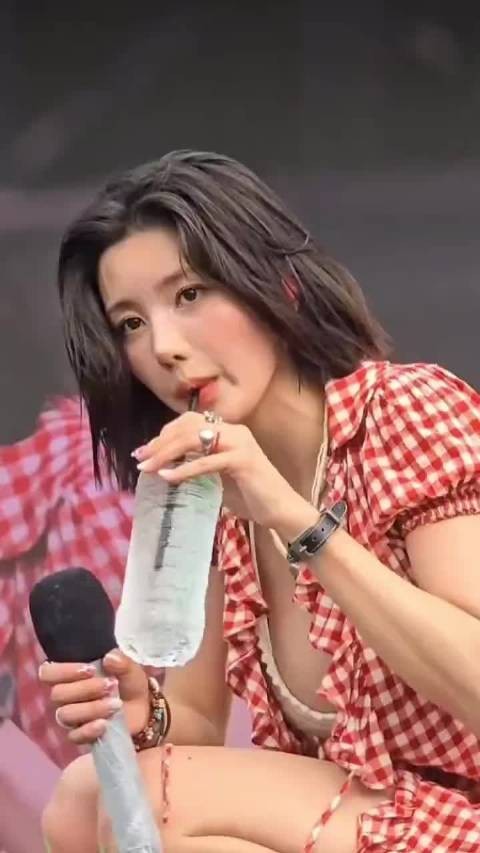 权恩妃 25水弹音乐节 WATERBOMB 超近景直拍