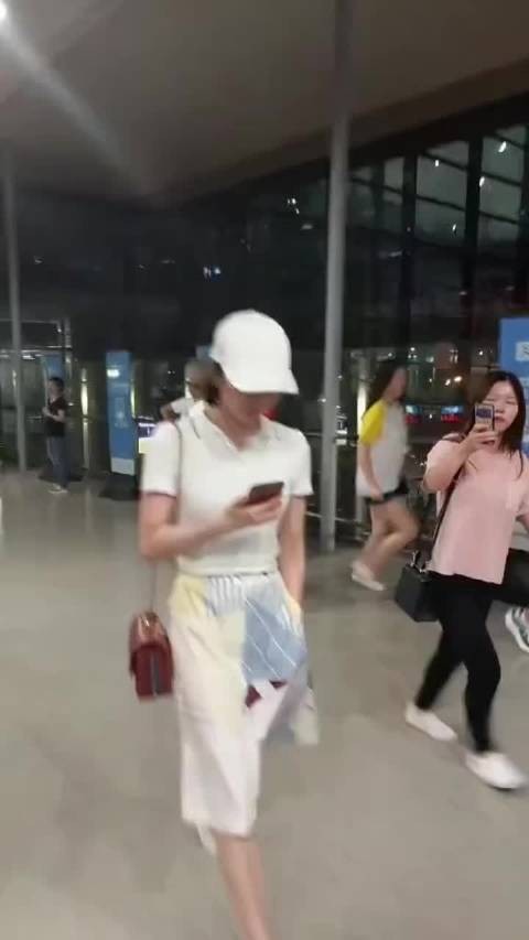 刘诗诗展现多样魅力