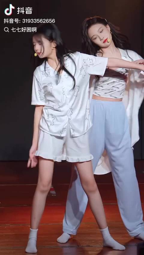 这个睡衣跳舞好可爱啊