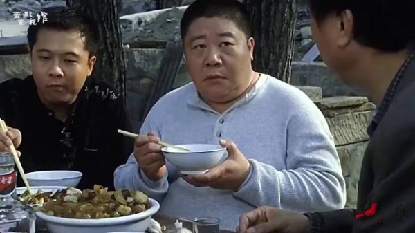 第一个片段真是经典啊！百看不厌！看一次笑一次