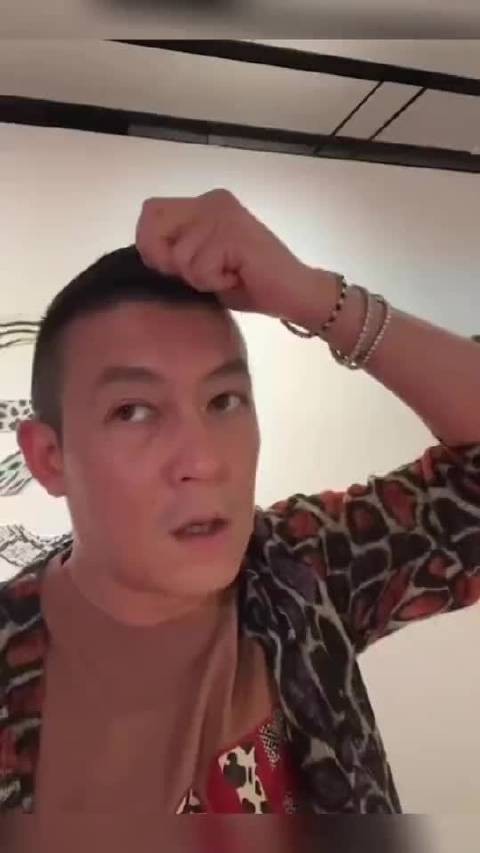唉…世界上最帅的两个男人 陈冠希已经老了 不知道我还顶多久