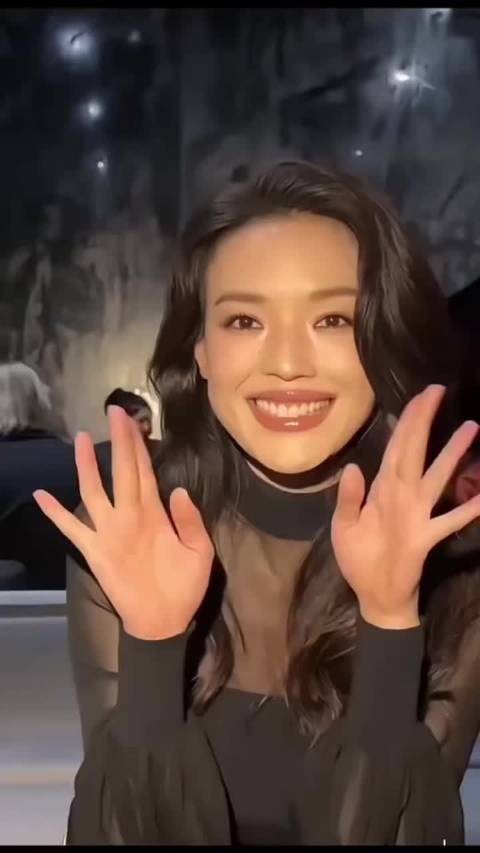 舒淇从演员转型导演获赞
