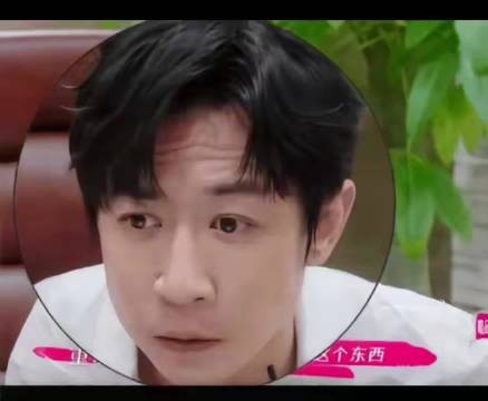 董璇要求张维伊承担全家开销，包括父母，张维伊紧张沉默