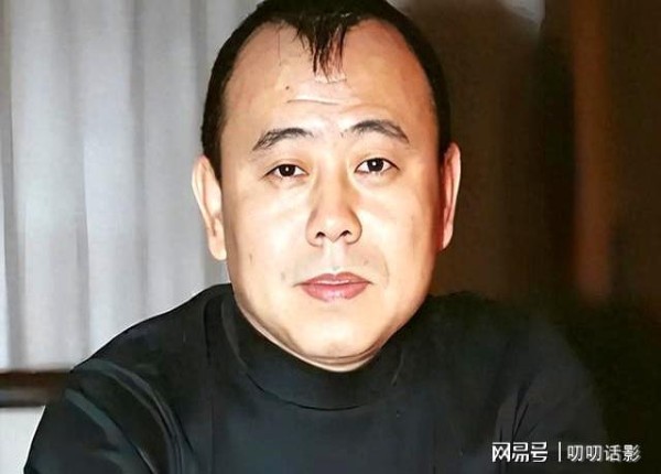 潘长江晚节不保，他那嫁给10亿富豪的女儿潘阳，如今过得如何？