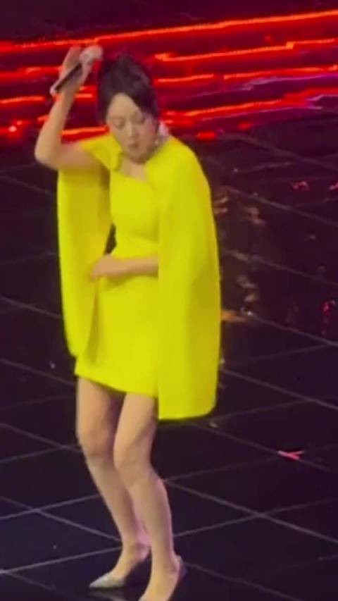 这状态不止微醺吧，松弛，太松弛了