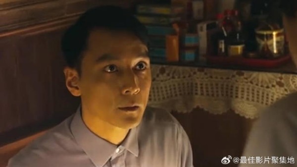 彦祖来看望亲人，阿姨说一些奇怪的事，彦祖嘱咐小心点