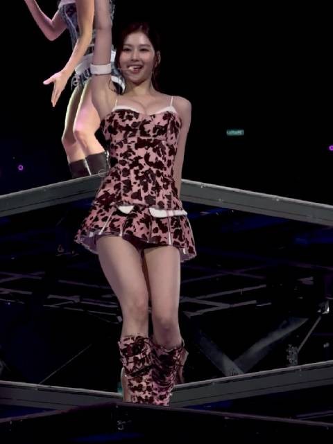 Twice澳门演唱会现场 凑崎纱夏SANA 在你面前跳舞的既视感