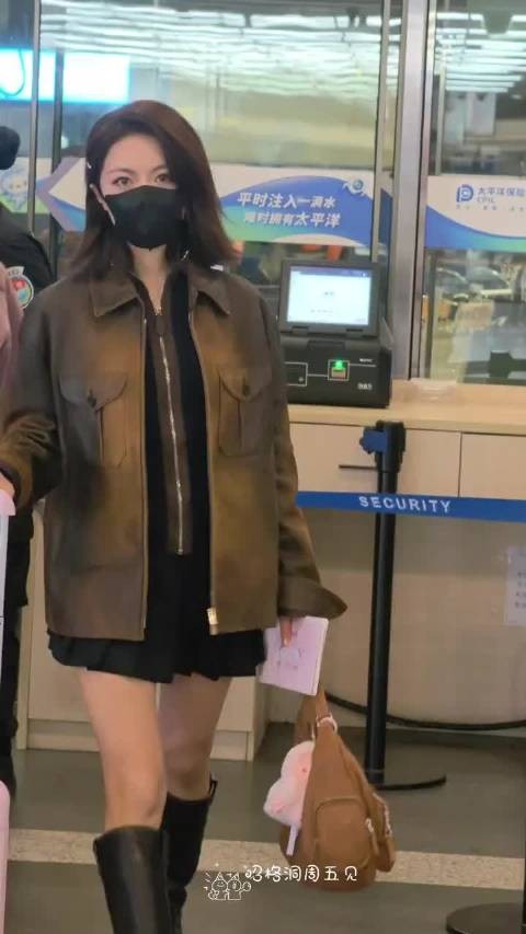 赵今麦出发巴黎路透，状态看起来挺好的