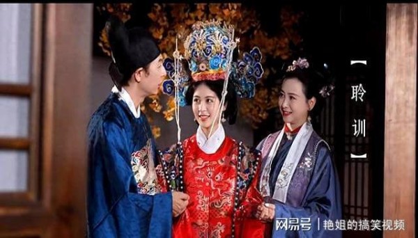 翁虹女儿18岁成人及笄礼惊艳全网，小水晶红装加身愈发温婉可人！