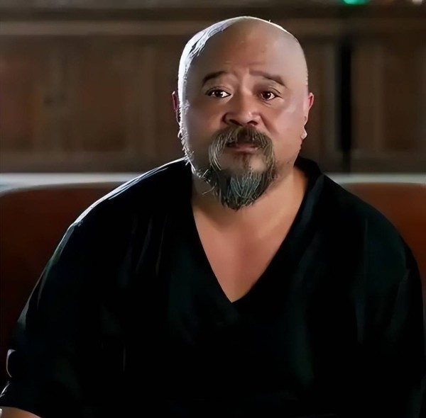 单飞硬扛，曹云金15年没拜师，是走对了路还是走不回去了？