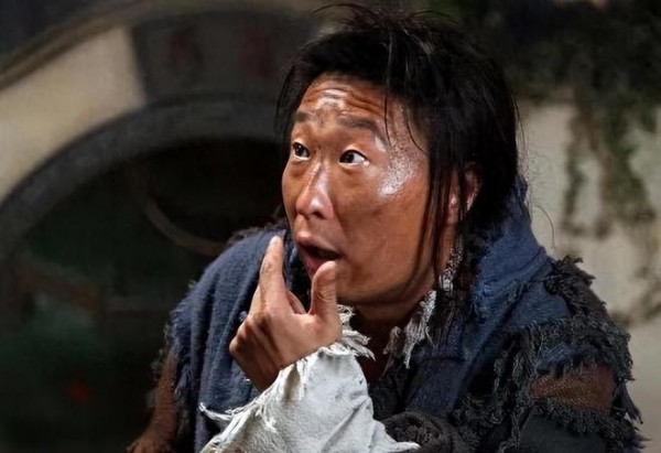 林永健曝娱乐圈内幕：顶流带编剧进组改剧本，粉丝好奇他说的是谁