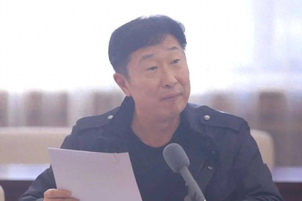 林永健:某些顶流演员自带“编剧团队”进组,随时准备给剧本“动手术”