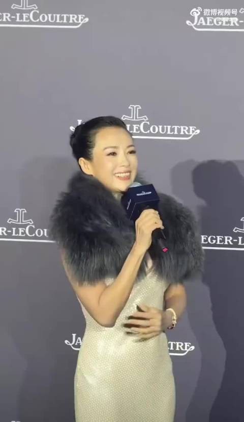 我天！章子怡这是体态颜值双回春啊，眼里更有光了