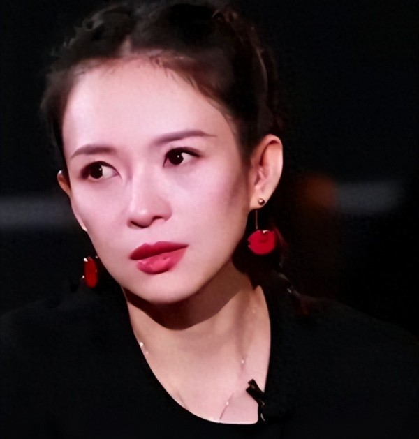 9岁女儿成章子怡的救赎！她哽咽落泪：虽判给汪峰的，却是我的光